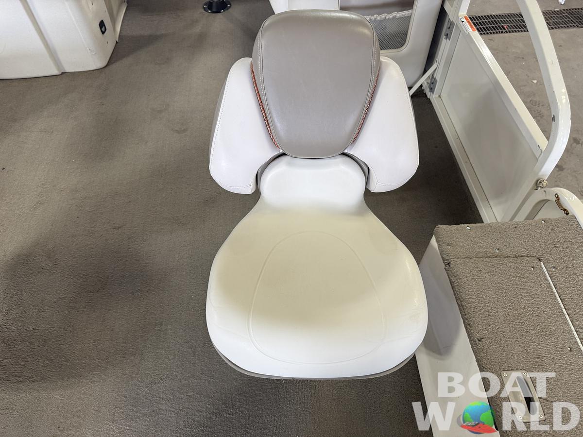 Used 2006 Crestliner 2285 CFI Pontoon