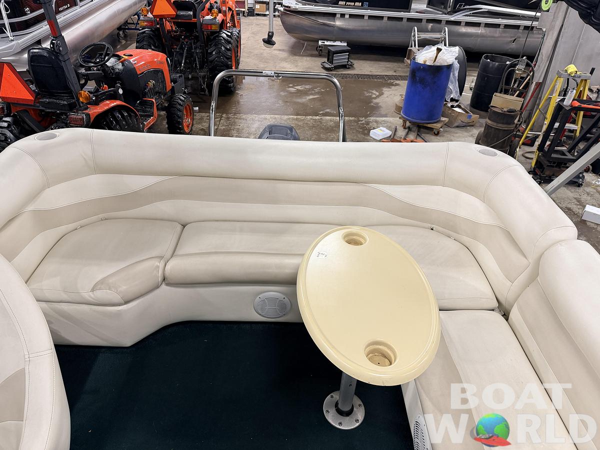 Used 2004 Premier 210 SunSation & 60HP Yamaha 4Stroke - $12,995