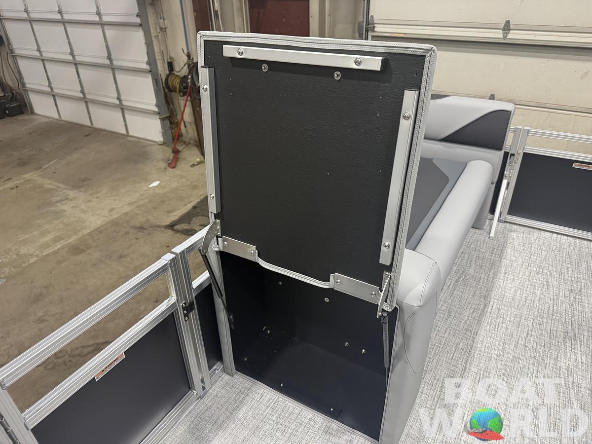 2027 Tahoe Sport CRB 2180 Cruise Rear Bench Pontoon $30995