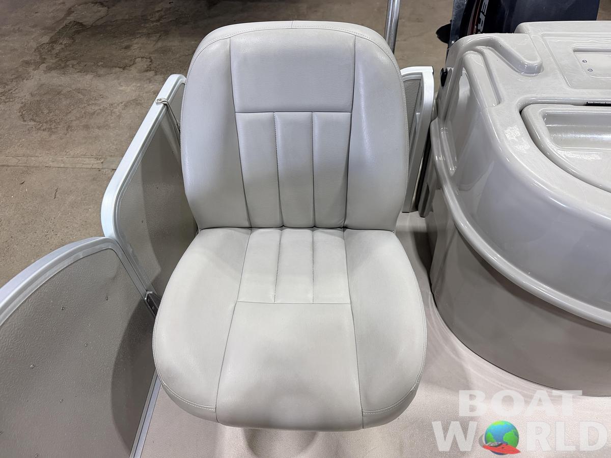 Used 2014 Premier 221 Gemini Fish n Cruise & 50HP Mercury 4Stroke -$19,995