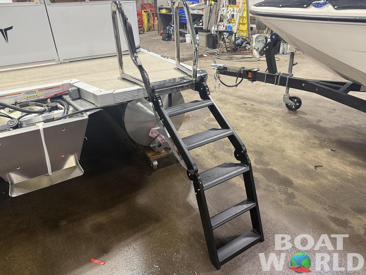 2026 Tahoe Pontoons LTZ 2385 Quad Lounge 