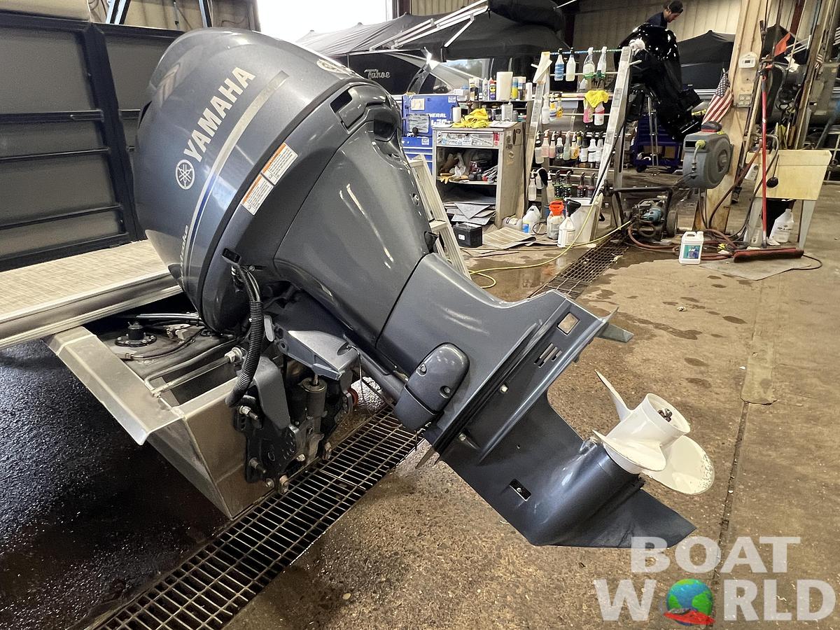 Used 2018 Berkshire CTS 20 Cruise & 60HP Yamaha 4Stroke -$24,995