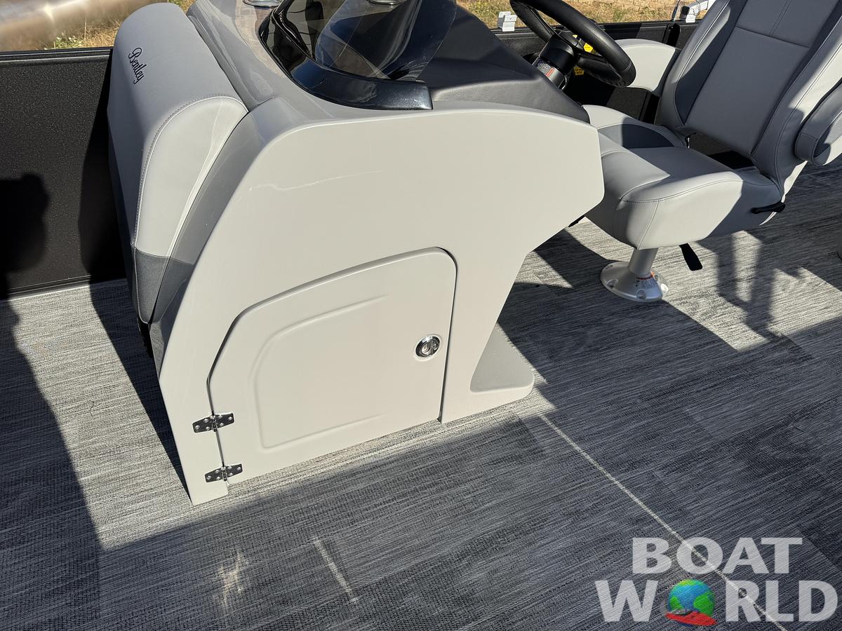 2026 Bentley Pontoons Forward Fish 220 Swingback