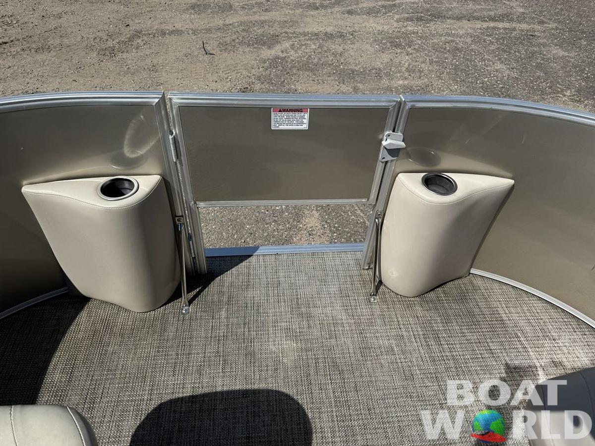 Used 2016 Sylvan 820 4-PT Pontoon