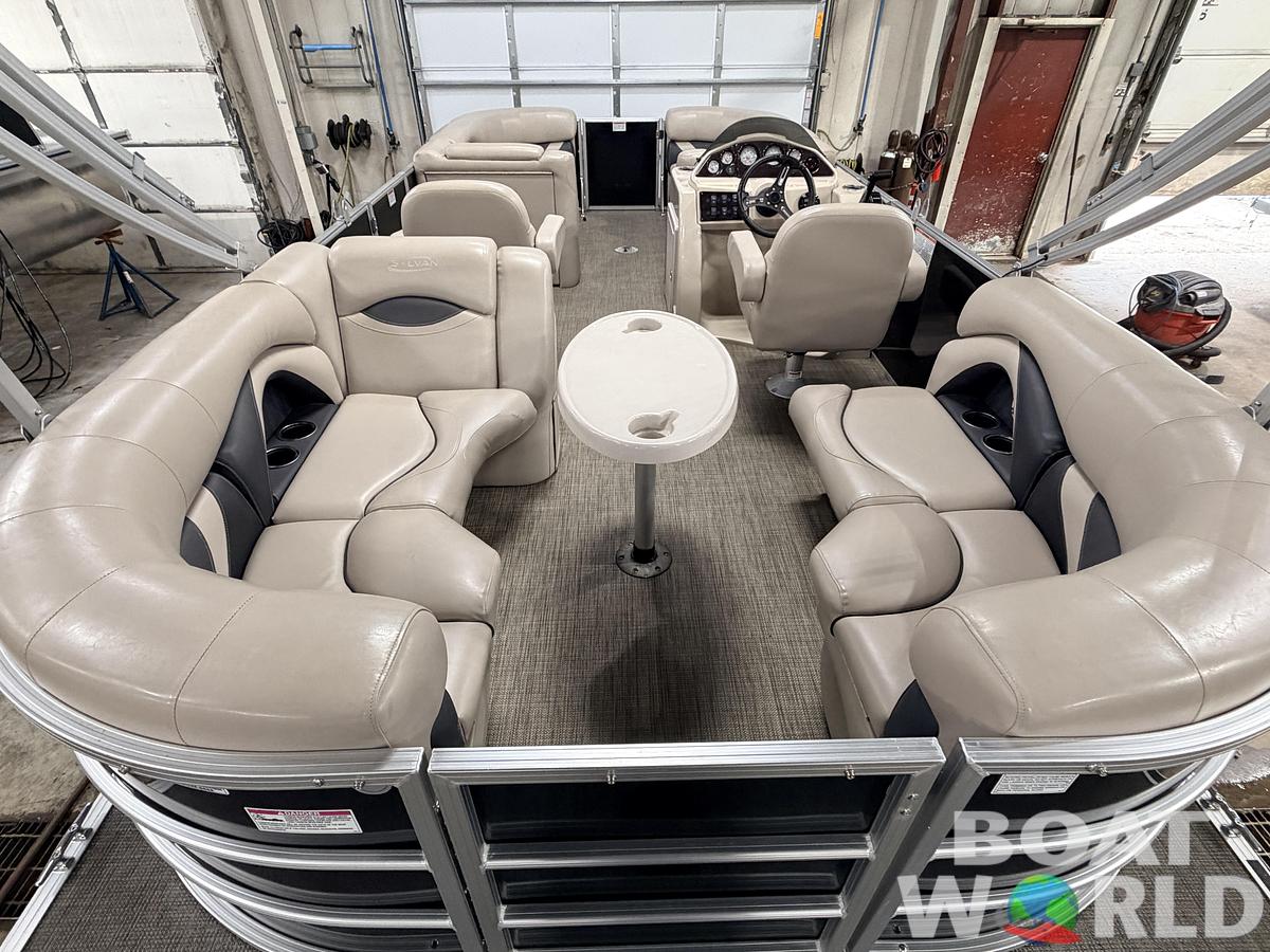 Used 2016 Sylvan Mirage 822 LZ & 50HP Yamaha 4Stroke - $21,995