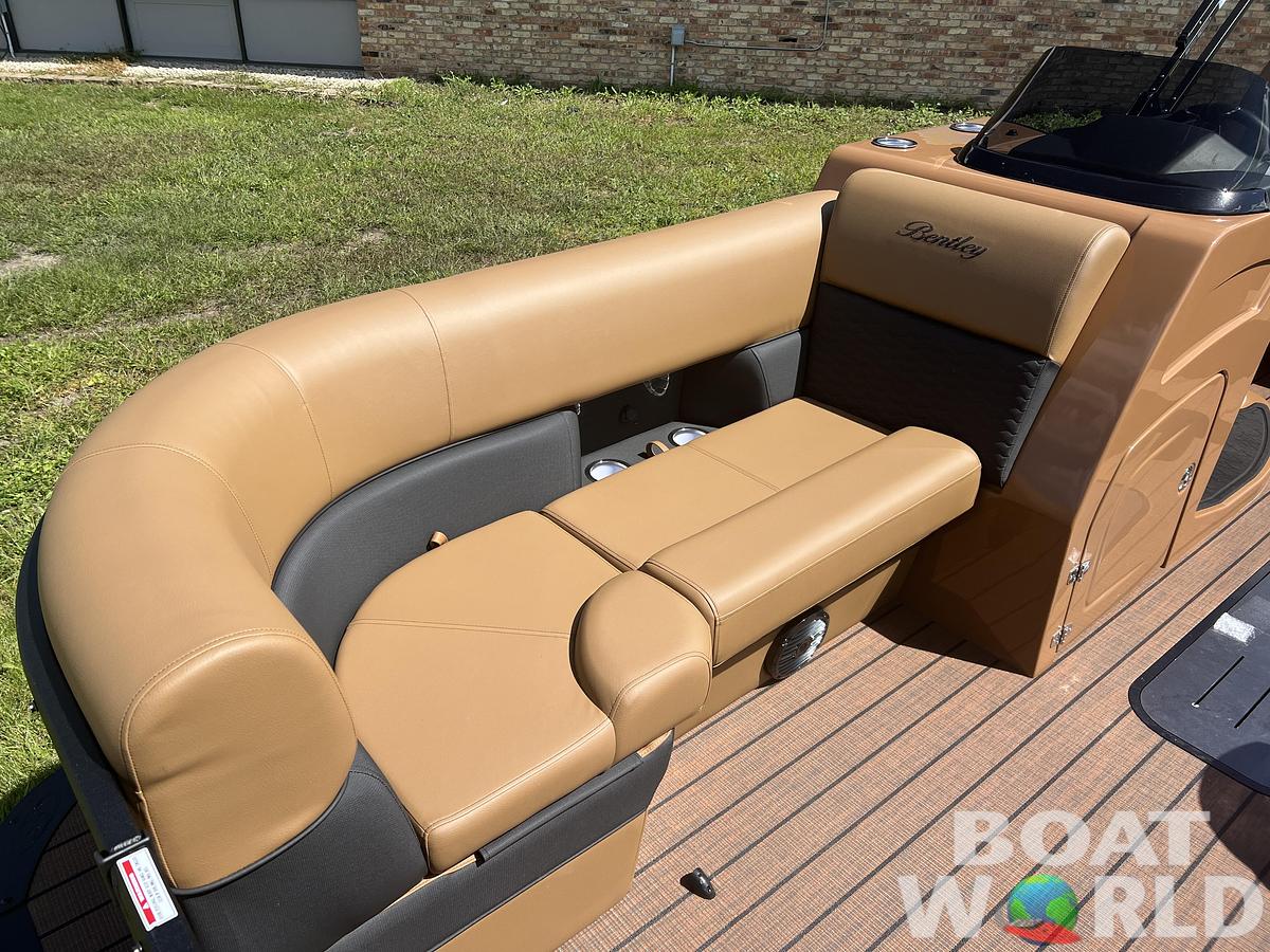 2026 Bentley Pontoons Elite 223 Quad Swingback QSB Tritoon