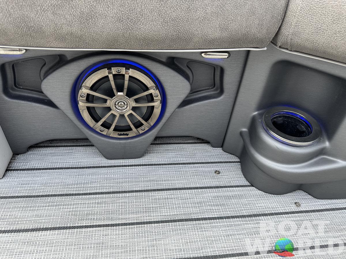 Used 2019 Tahoe Cascade 2385 RJ Pontoon