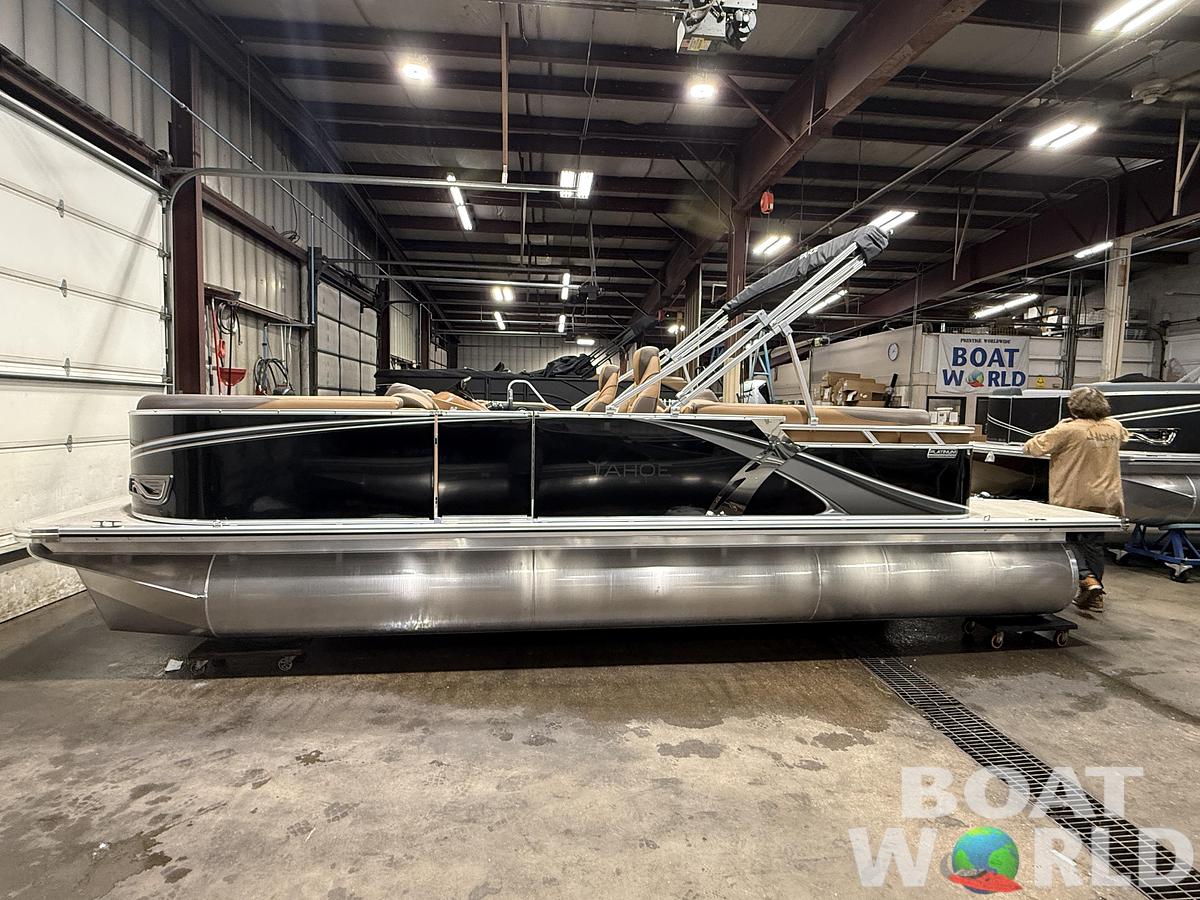 2026 Tahoe Pontoons LTZ 2385 Quad Lounge 