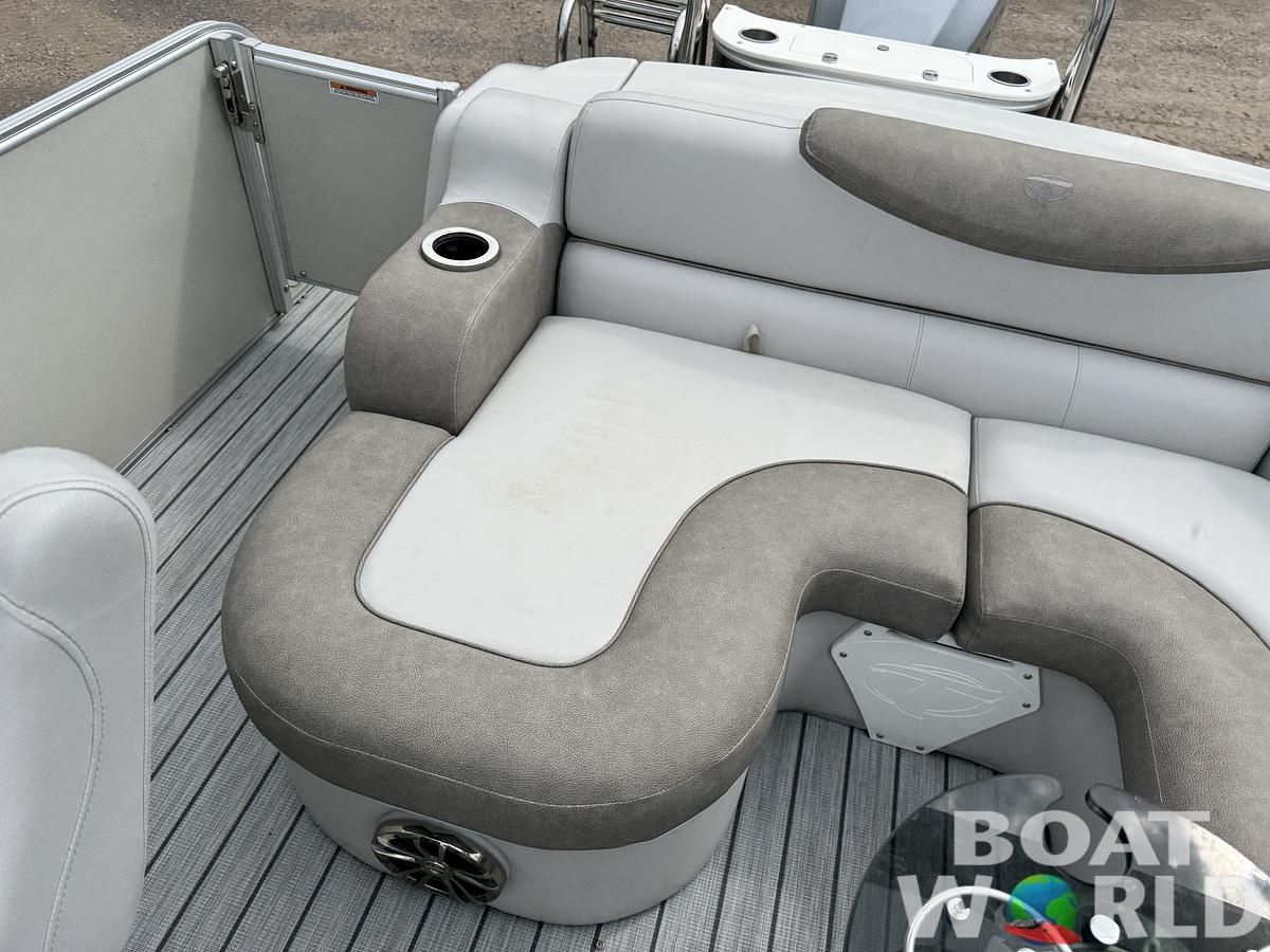 Used 2019 Tahoe Cascade 2385 RJ Pontoon