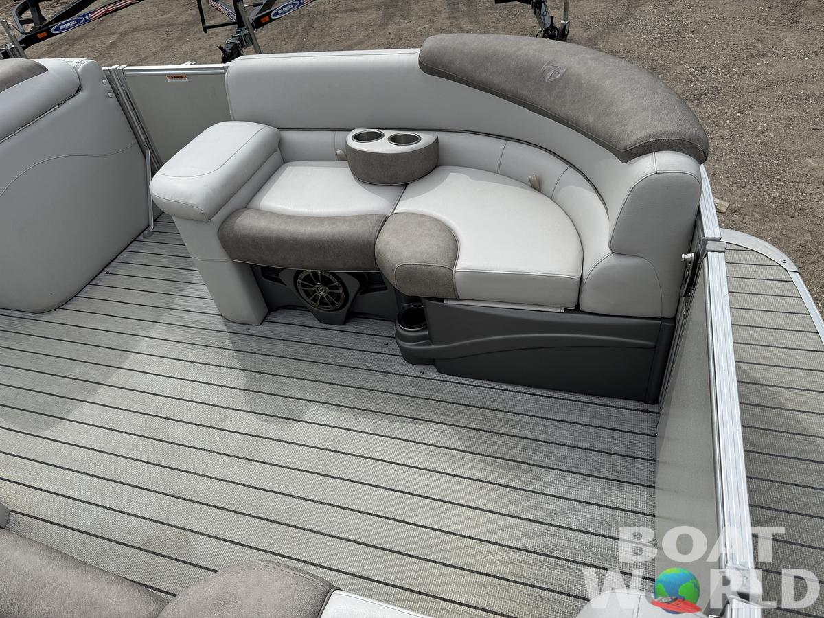 Used 2019 Tahoe Cascade 2385 RJ Pontoon