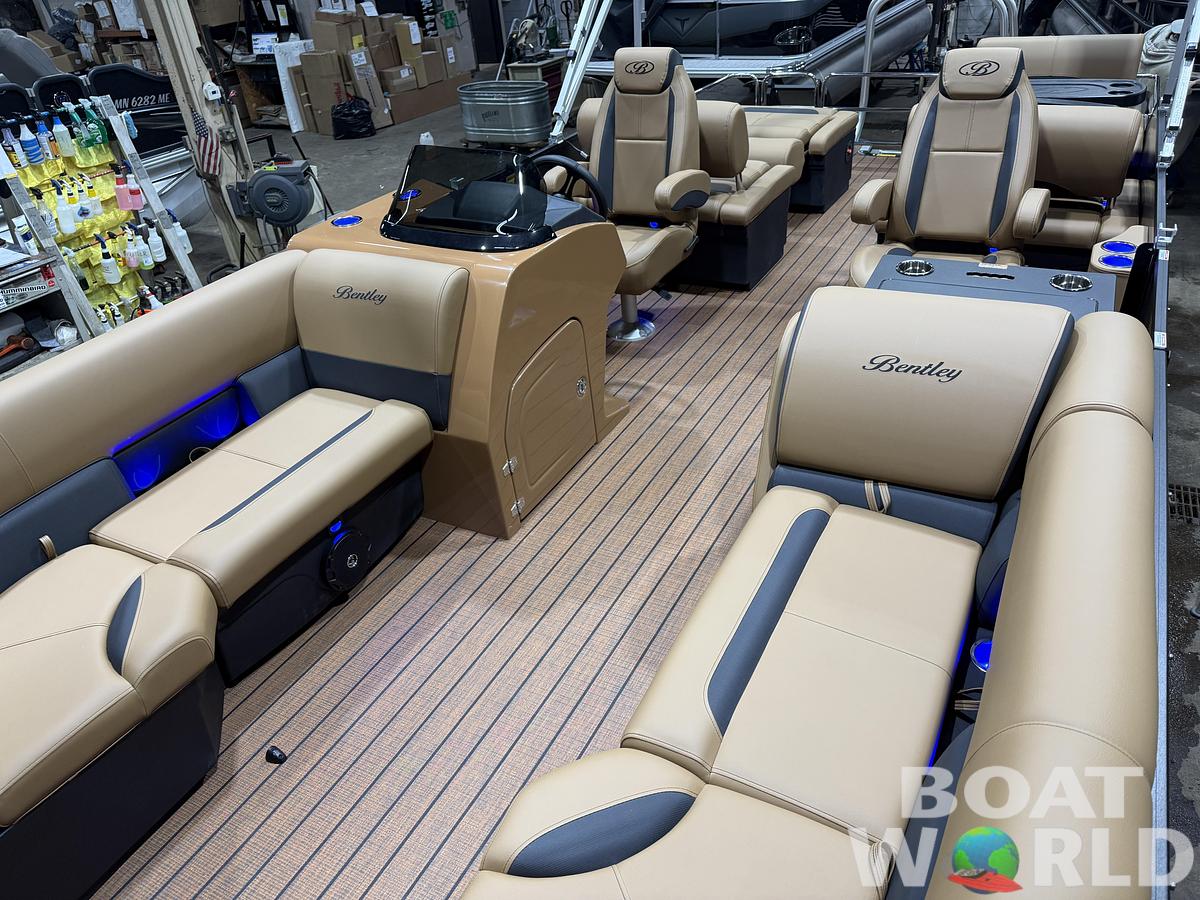 2026 Bentley Legacy 220 QSB Swingback $43995