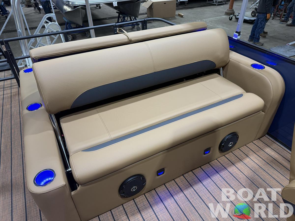 2026 Bentley Legacy 223 Swingback Tritoon $52995