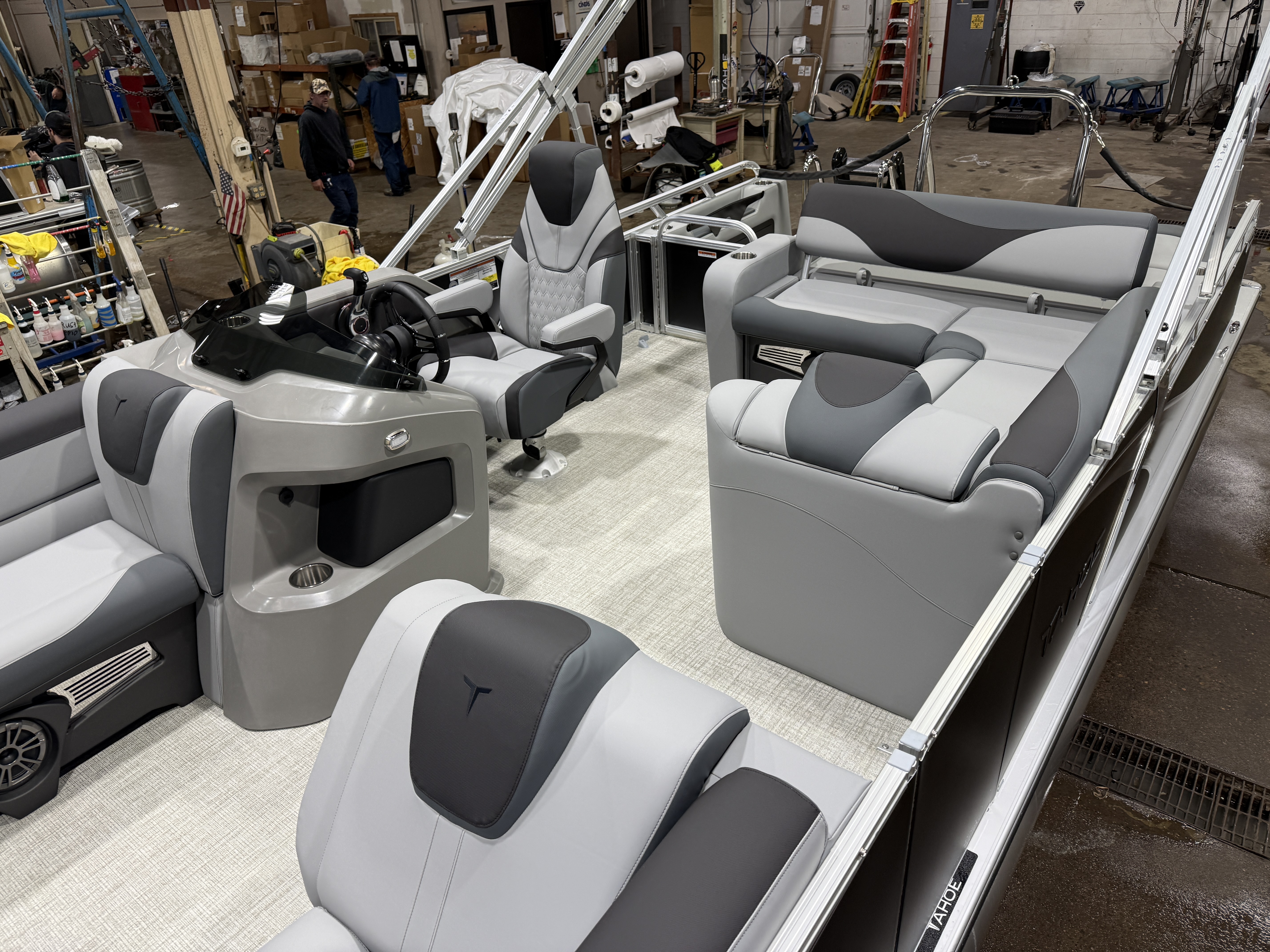 2027 Tahoe LTZ 2385 VRB SE Swingback Pontoon $42995
