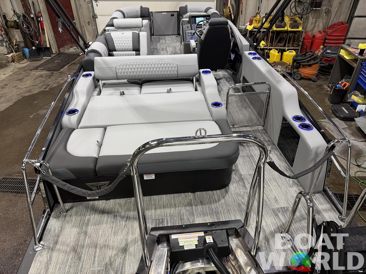 2026 Tahoe Pontoons Cascade 2385 Swingback (VRB) Tritoon