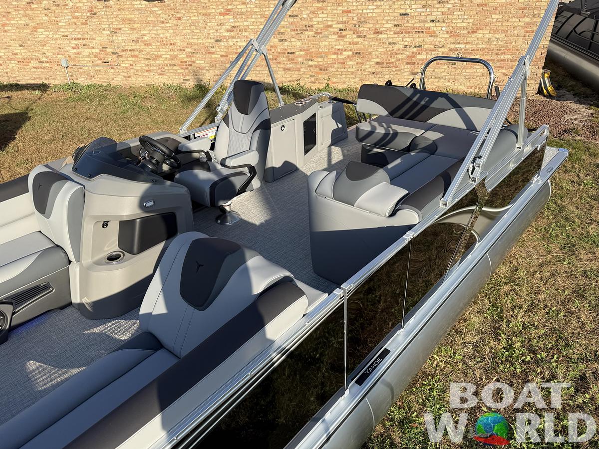 2026 Tahoe Pontoons LTZ 2385 (CRB) Cruise Rear Bench Tritoon 