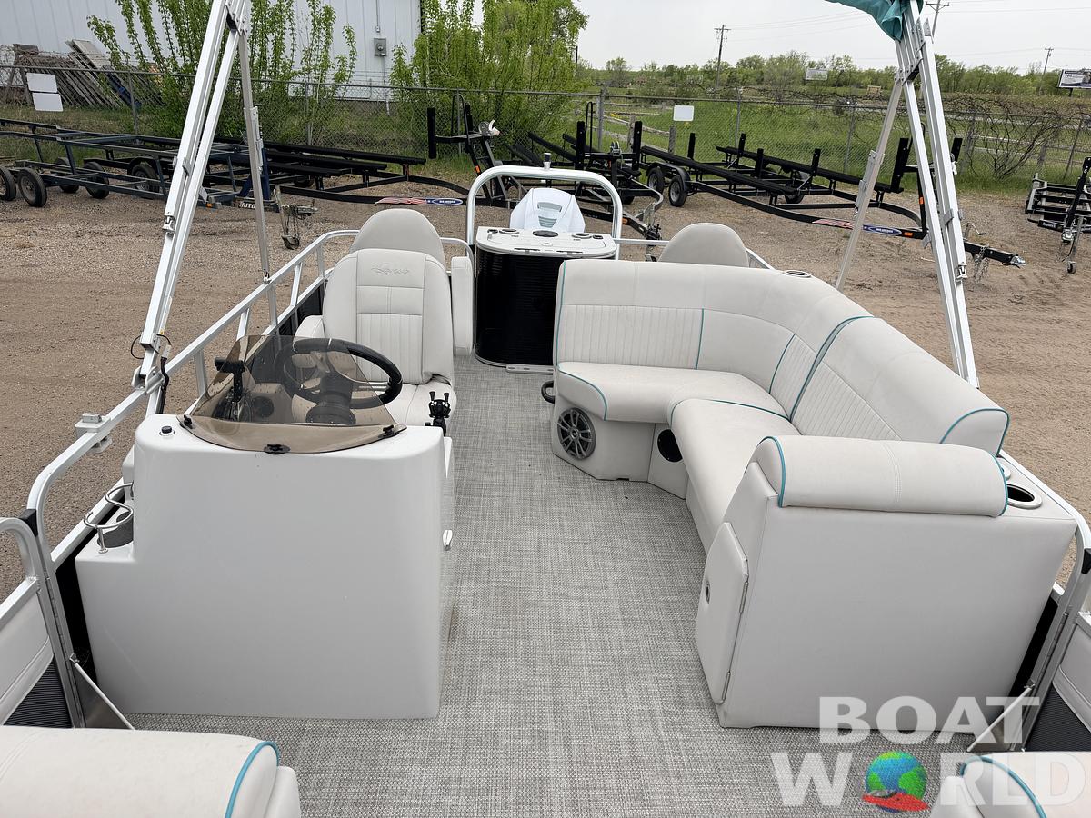 Used 2019 Qwest 822 Fish & Cruise Tritoon & 150HP Honda 4Stroke - $39,995