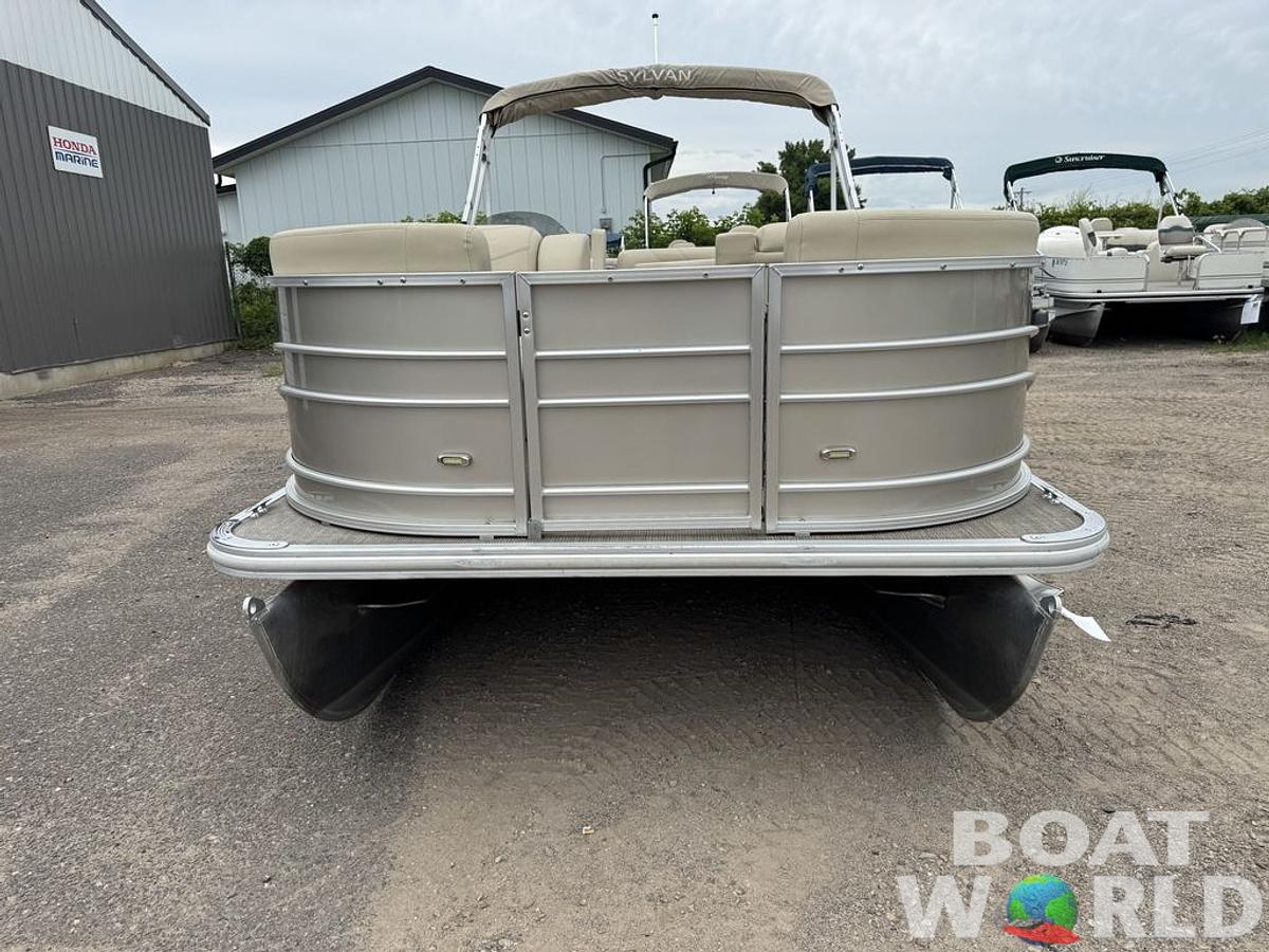 Used 2017 Sylvan 820 Cruise-n-Fish Pontoon