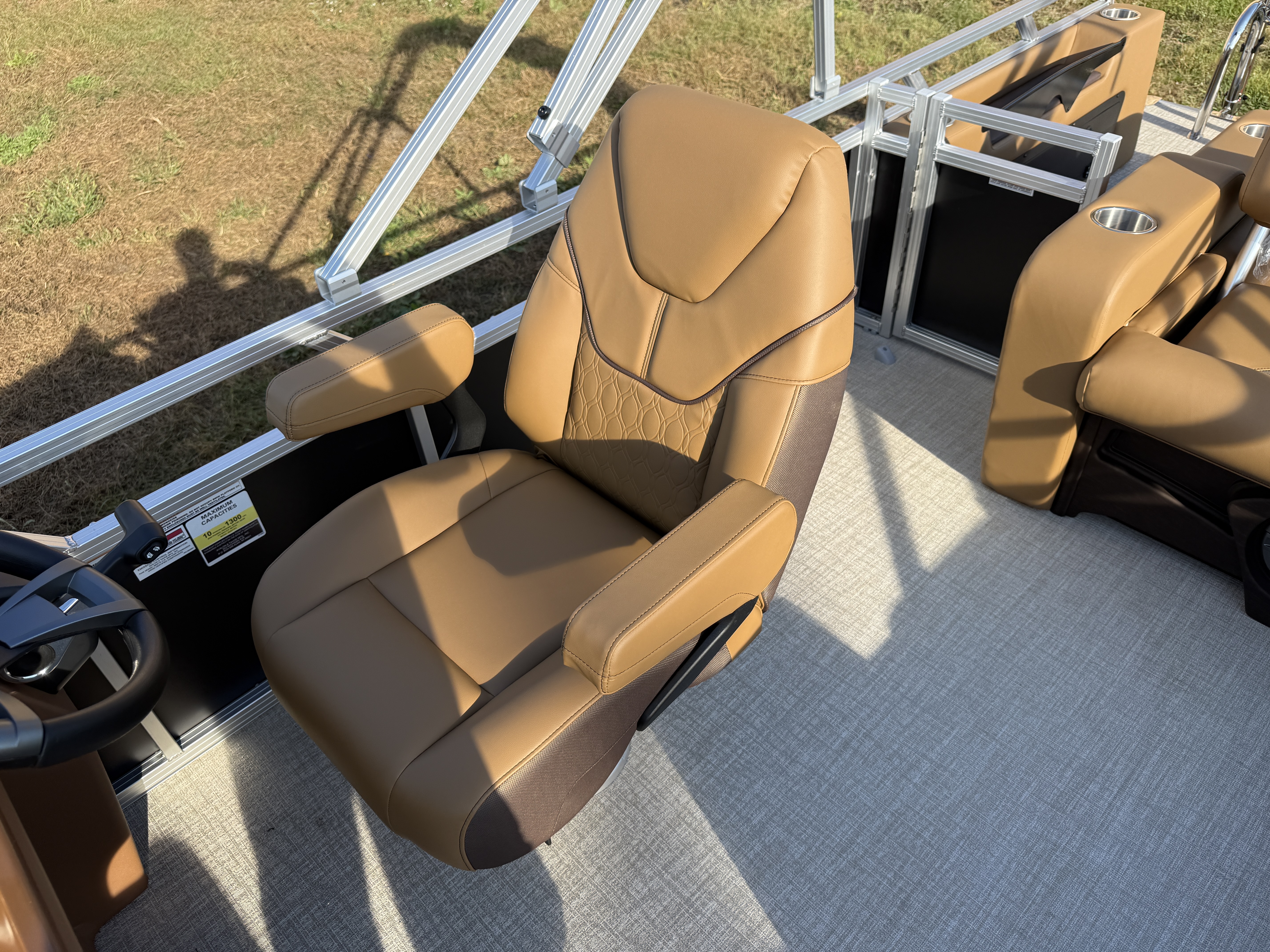 2027 Tahoe Sport VRB 2180 Swingback $31995