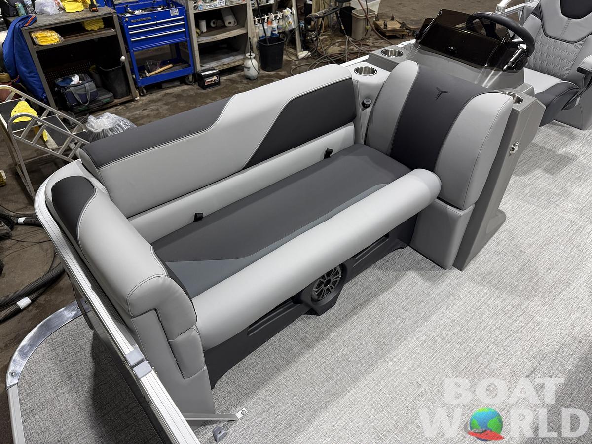 2026 Tahoe Pontoons Sport 2180 Quad Lounge