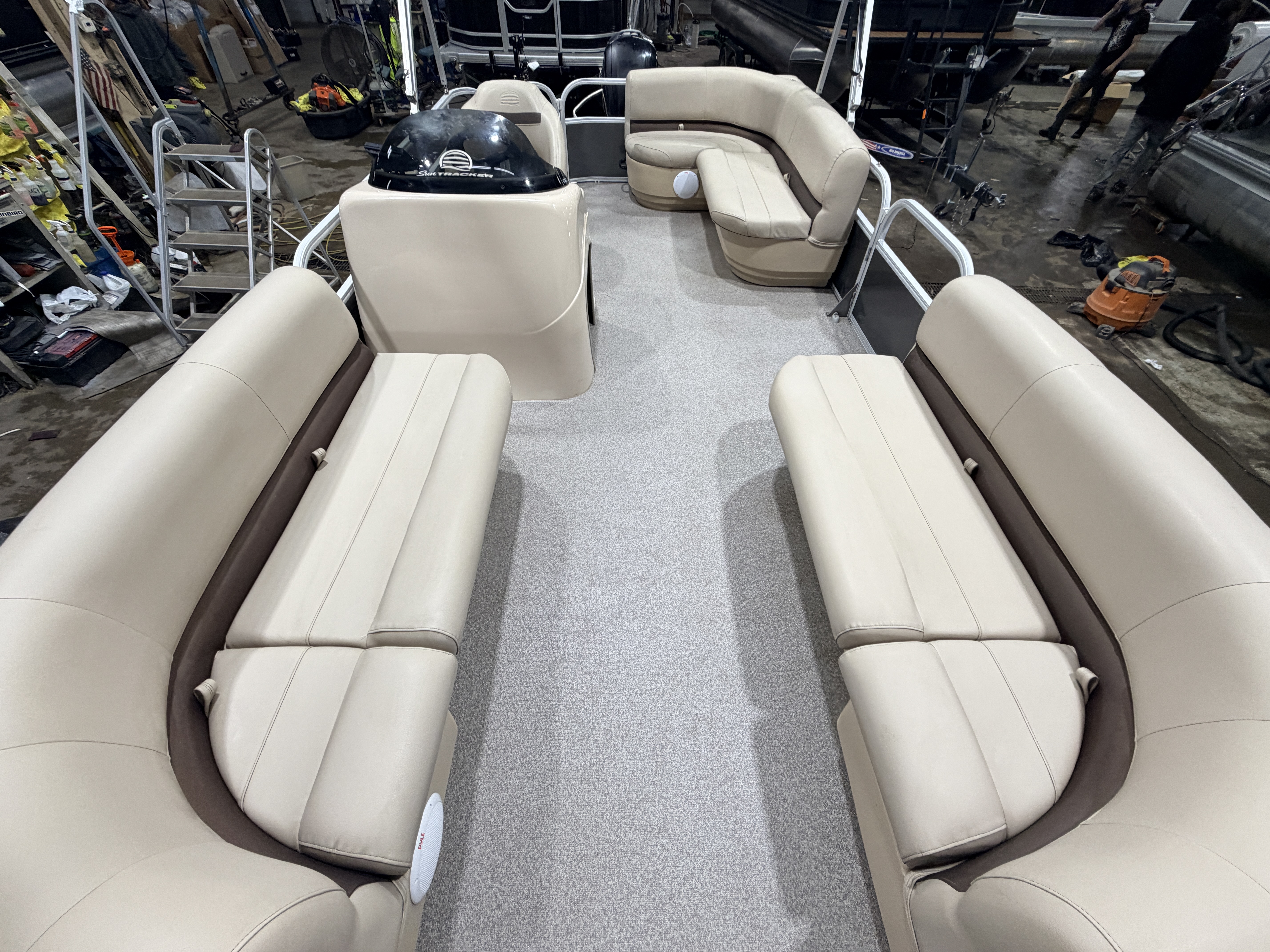 Used 2019 Sun Tracker Party Barge 18 DLX & 75HP Mercury 4Stroke -$21,995