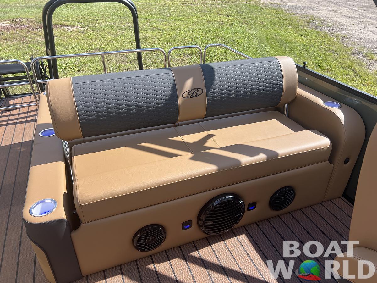 2026 Bentley Pontoons Elite 223 Swingback Tritoon