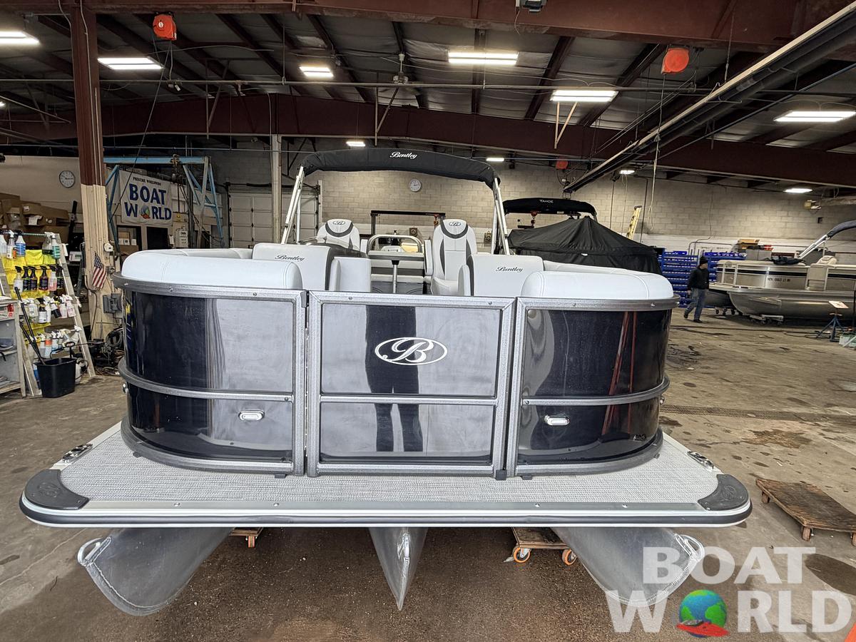 Used 2024 Bentley Pontoons Legacy 223 Navigator Quad Lounge Tri-toon Pontoon & 150HP Honda 4-Stroke EFI