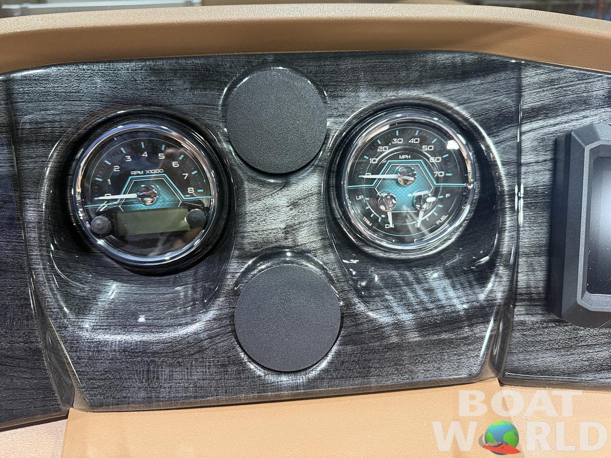 2026 Tahoe Pontoons LTZ 2385 Quad Lounge 