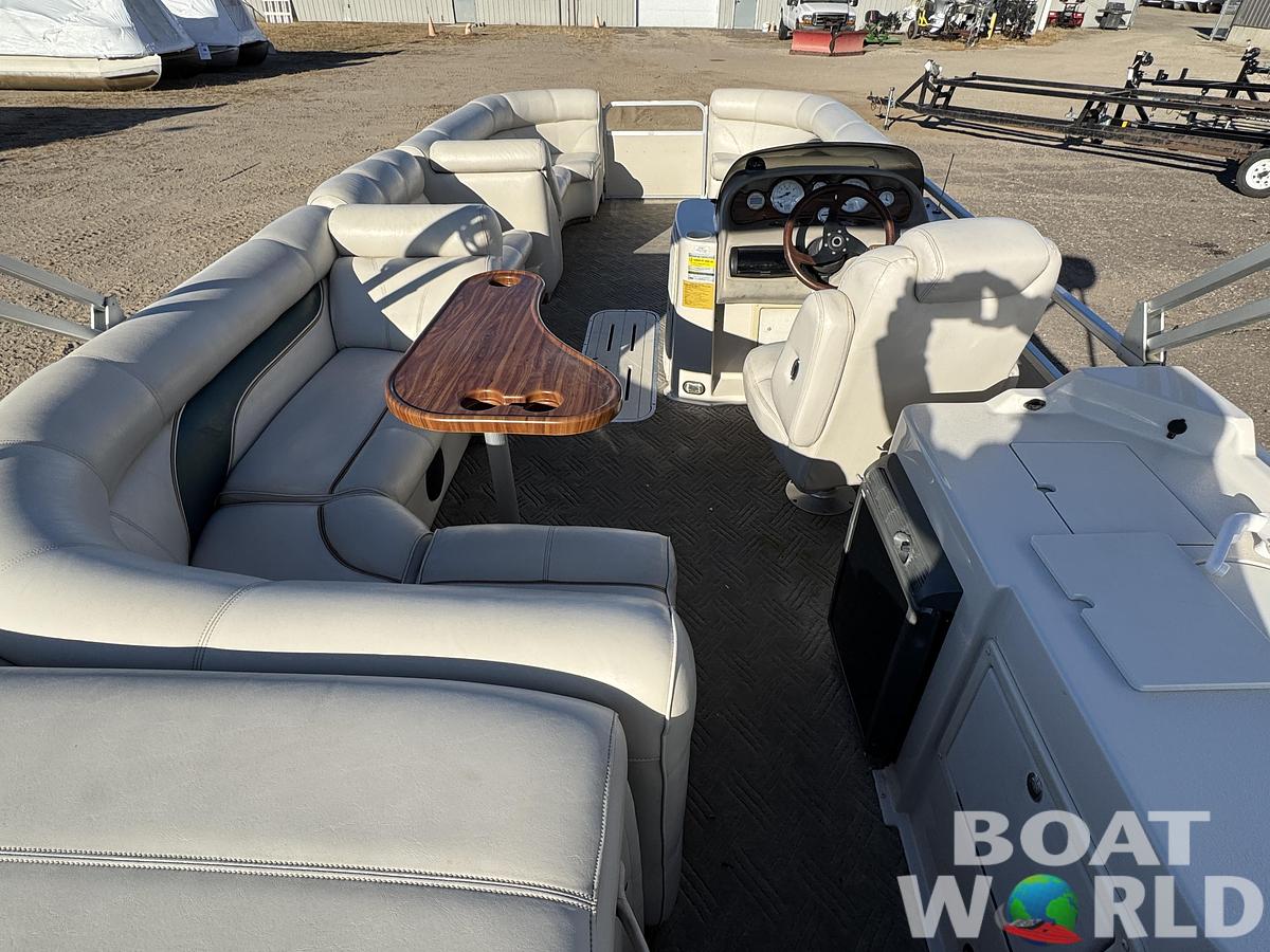 Used 2003 Premier 230 Grand Majestic Tri-toon Pontoon & 200HP Honda 4-Stroke EFI