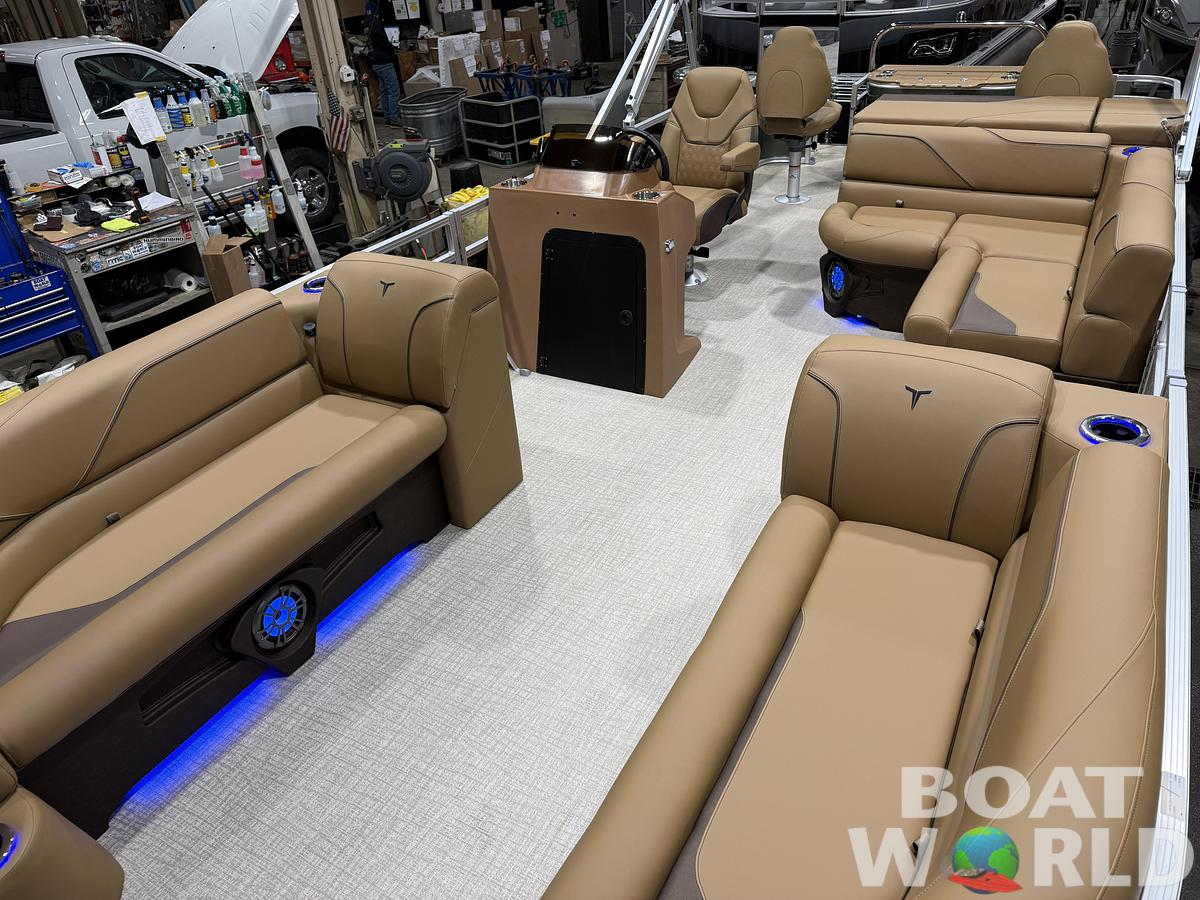 2026 Tahoe Pontoons Sport 2385 Rear Fish Tritoon 