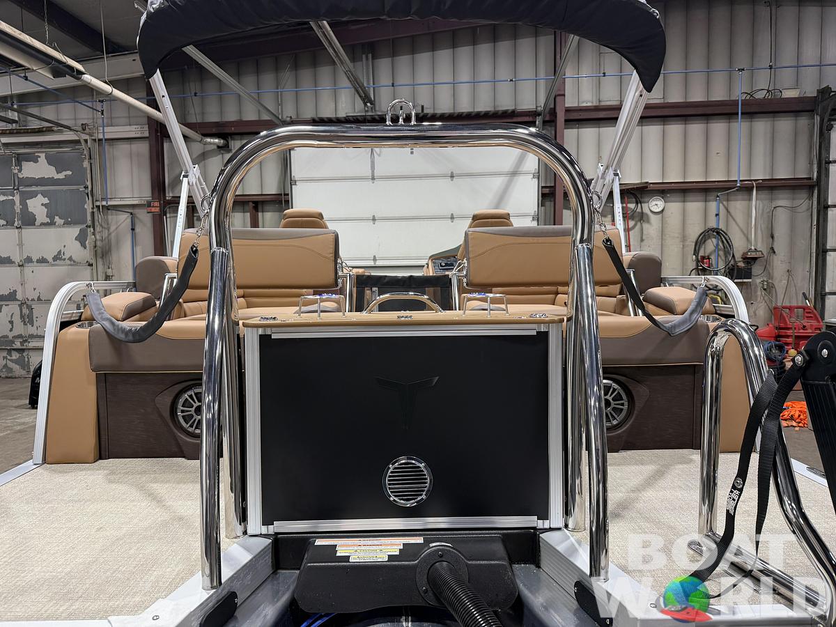 2026 Tahoe Pontoons LTZ 2385 Quad Lounge Shift SS Tritoon 
