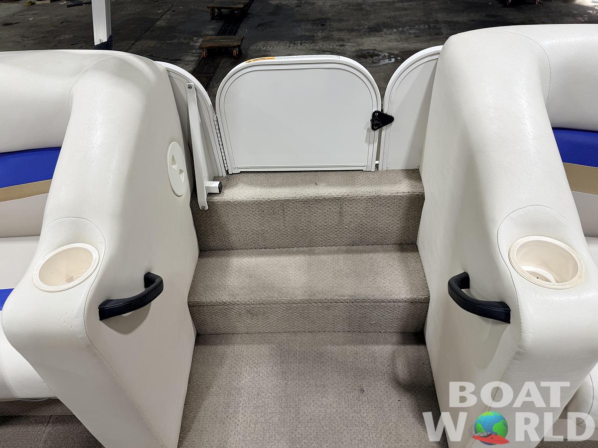 Used 2008 Princecraft Ventura 192 Deck Boat