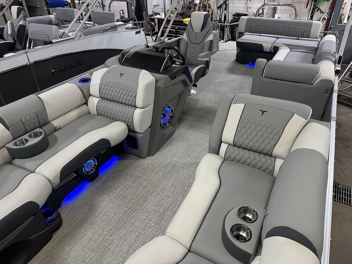 2025 Tahoe Pontoons Cascade 2385 Cruise Rear Bench Tritoon & Honda 225HP 4-Stroke EFI