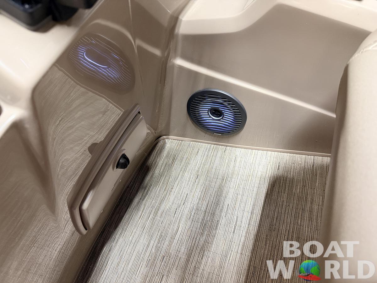 Used 2023 Bennington 20 SX Cruise & 90HP Yamaha 4Stroke - $31,995