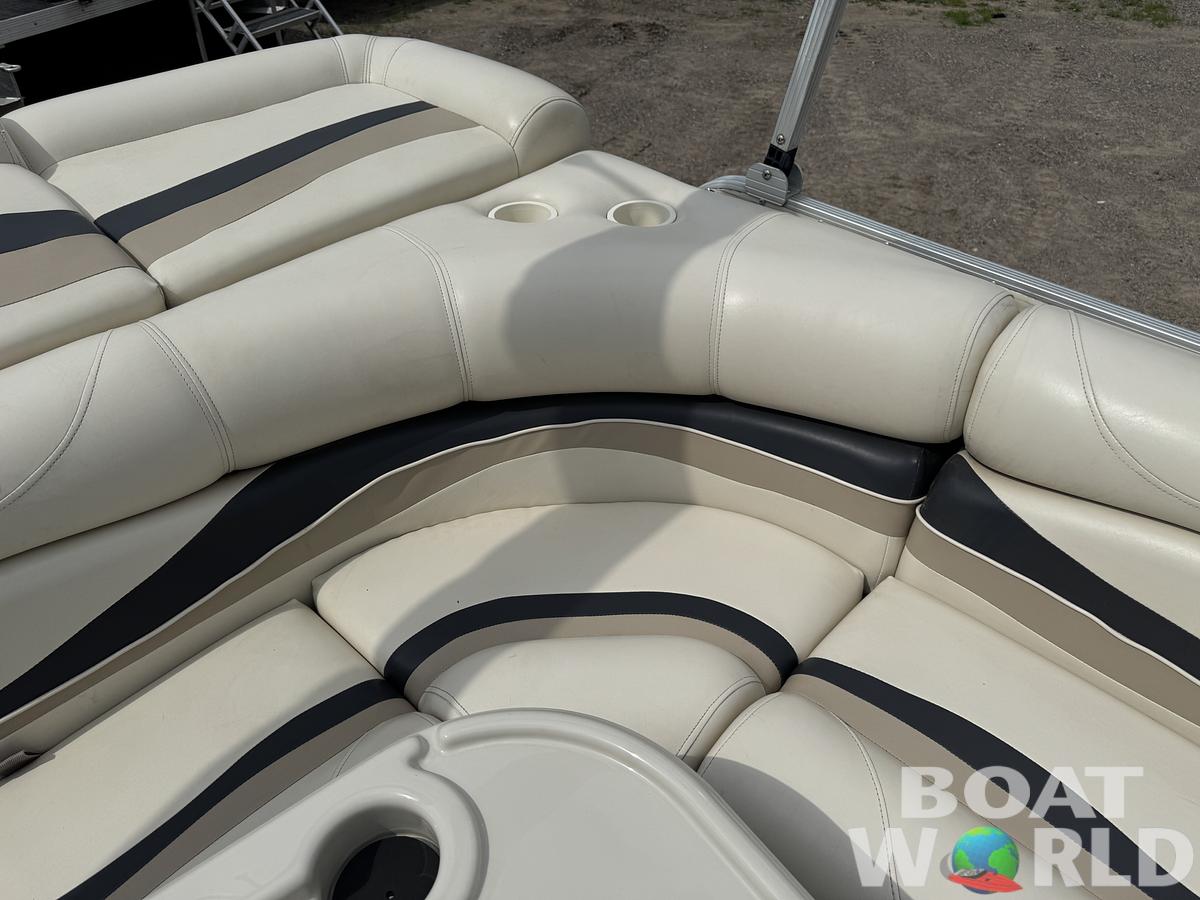 Used 2004 Bennington 2250 RL