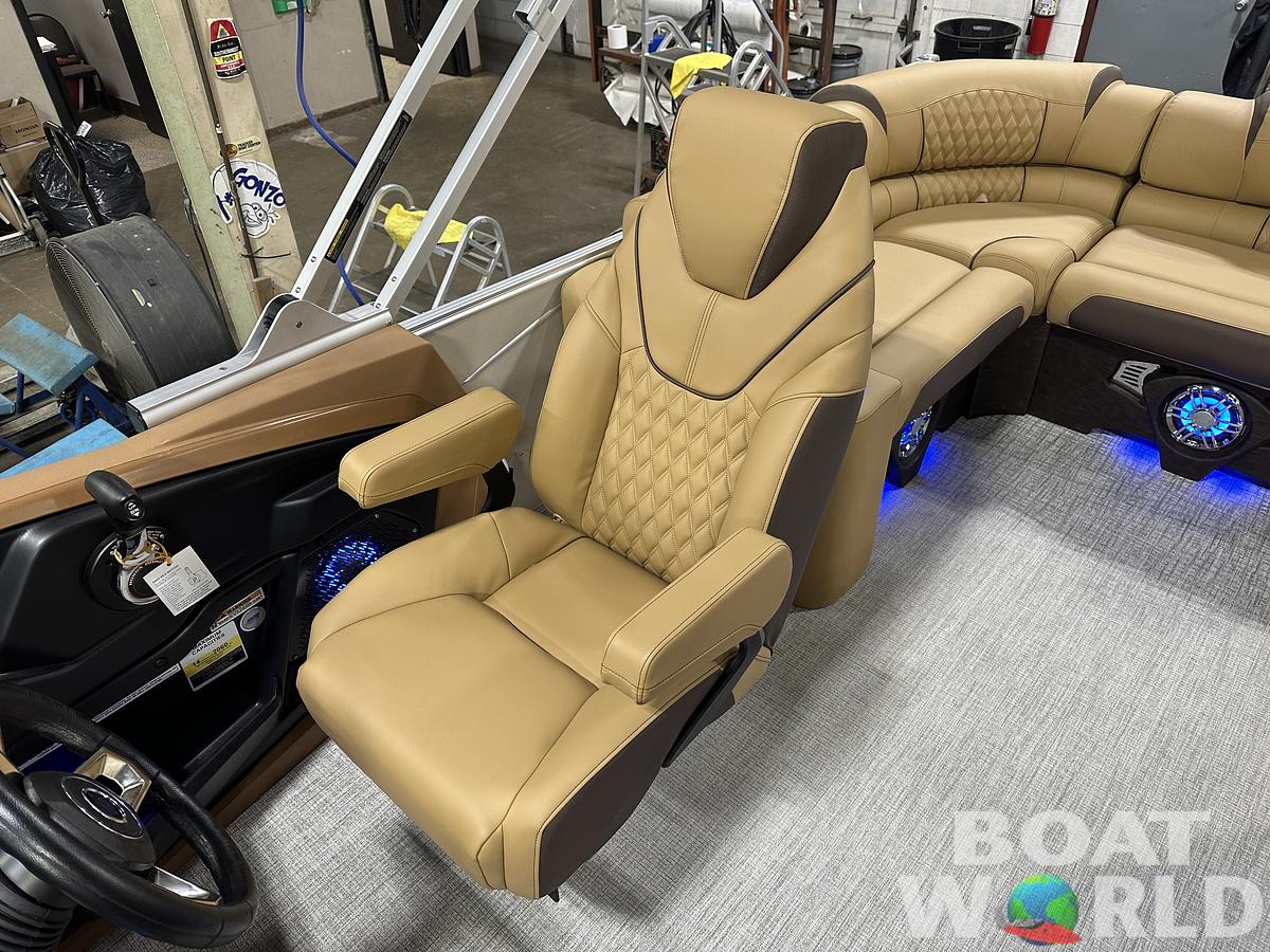 2025 Tahoe Pontoons Cascade 2385 Elite Cruise Tritoon & Honda 4-Stroke EFI