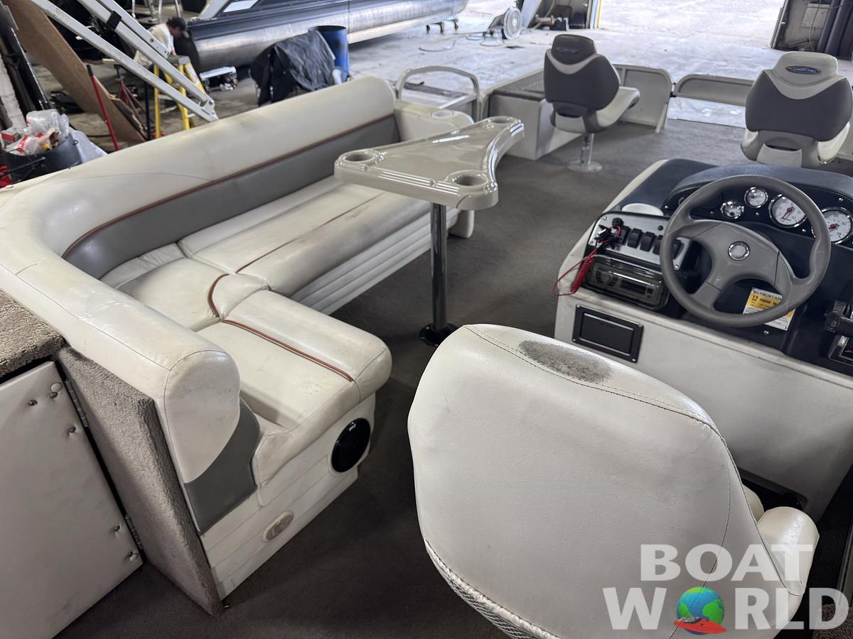 Used 2006 Crestliner 2285 CFI Pontoon