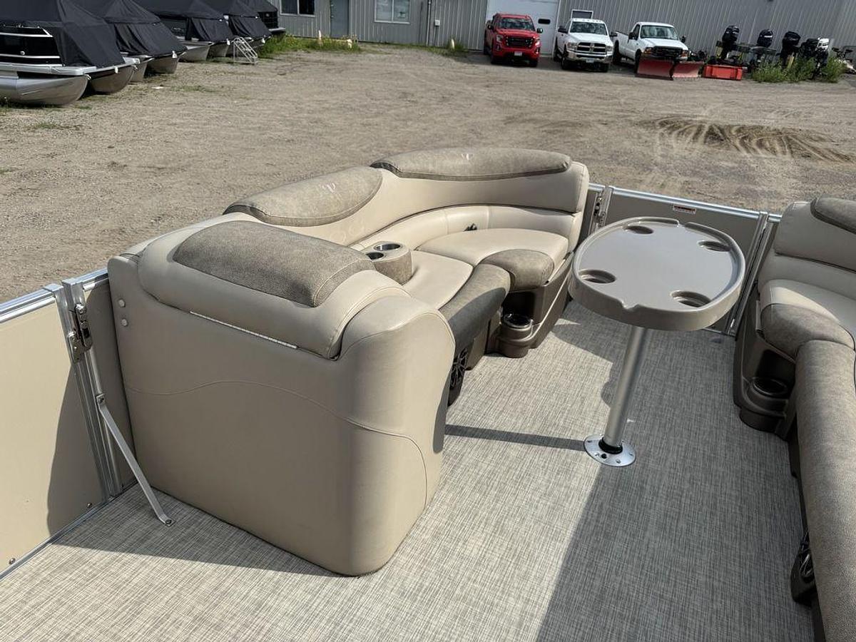 Used 2019 Tahoe Pontoons Cascade 2385 Cruise Pontoon