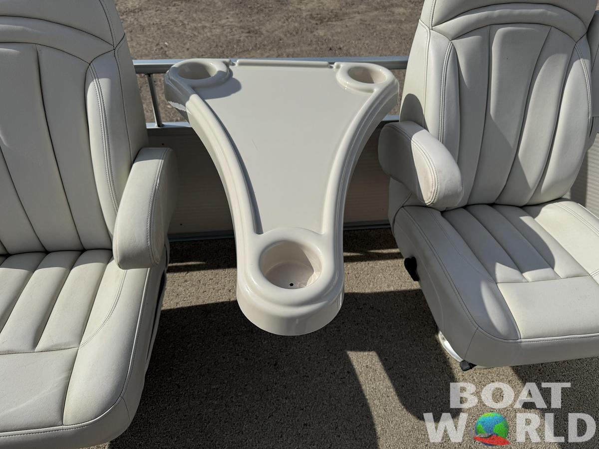 Used 2009 Premier 220 SunSpree DL Pontoon