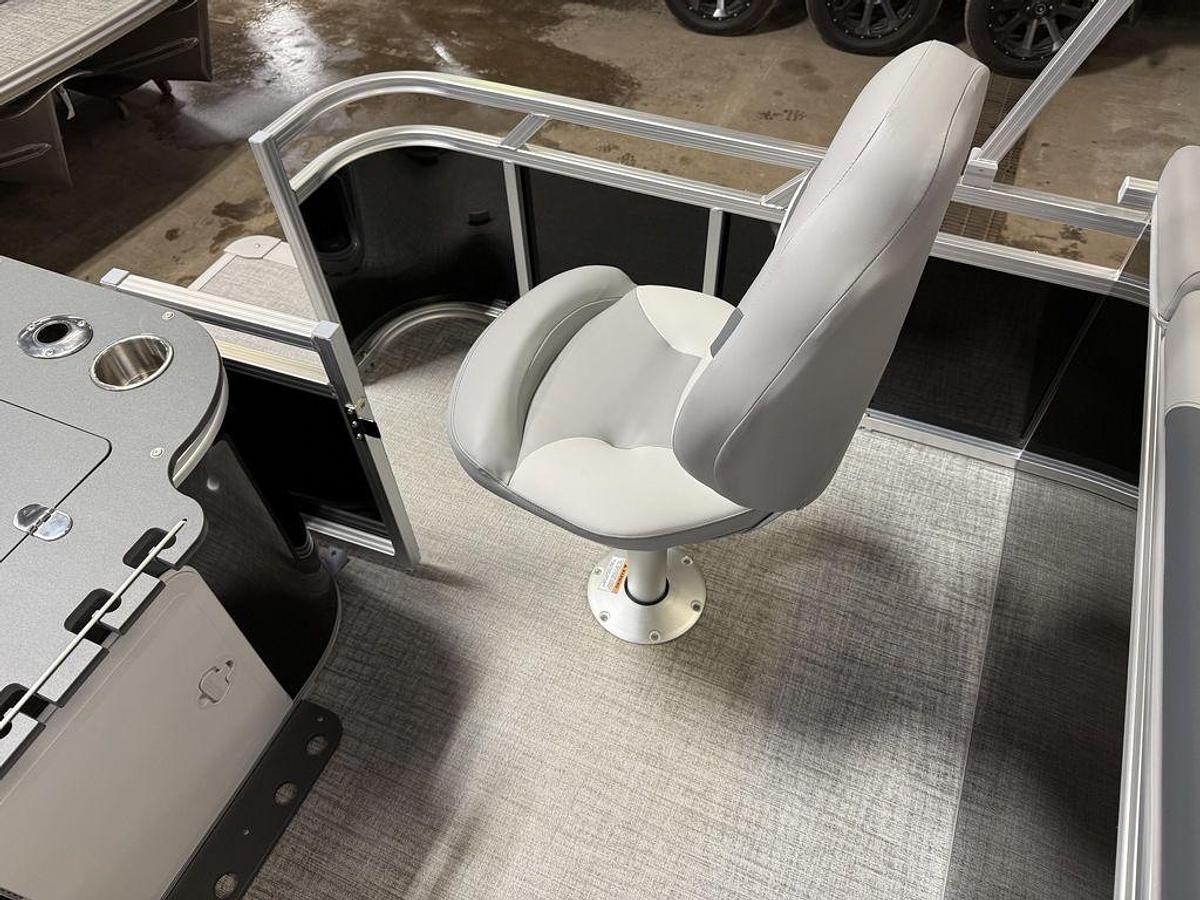 2025 Tahoe Pontoons Sport 2385 Rear Fish & Honda 4-Stroke EFI