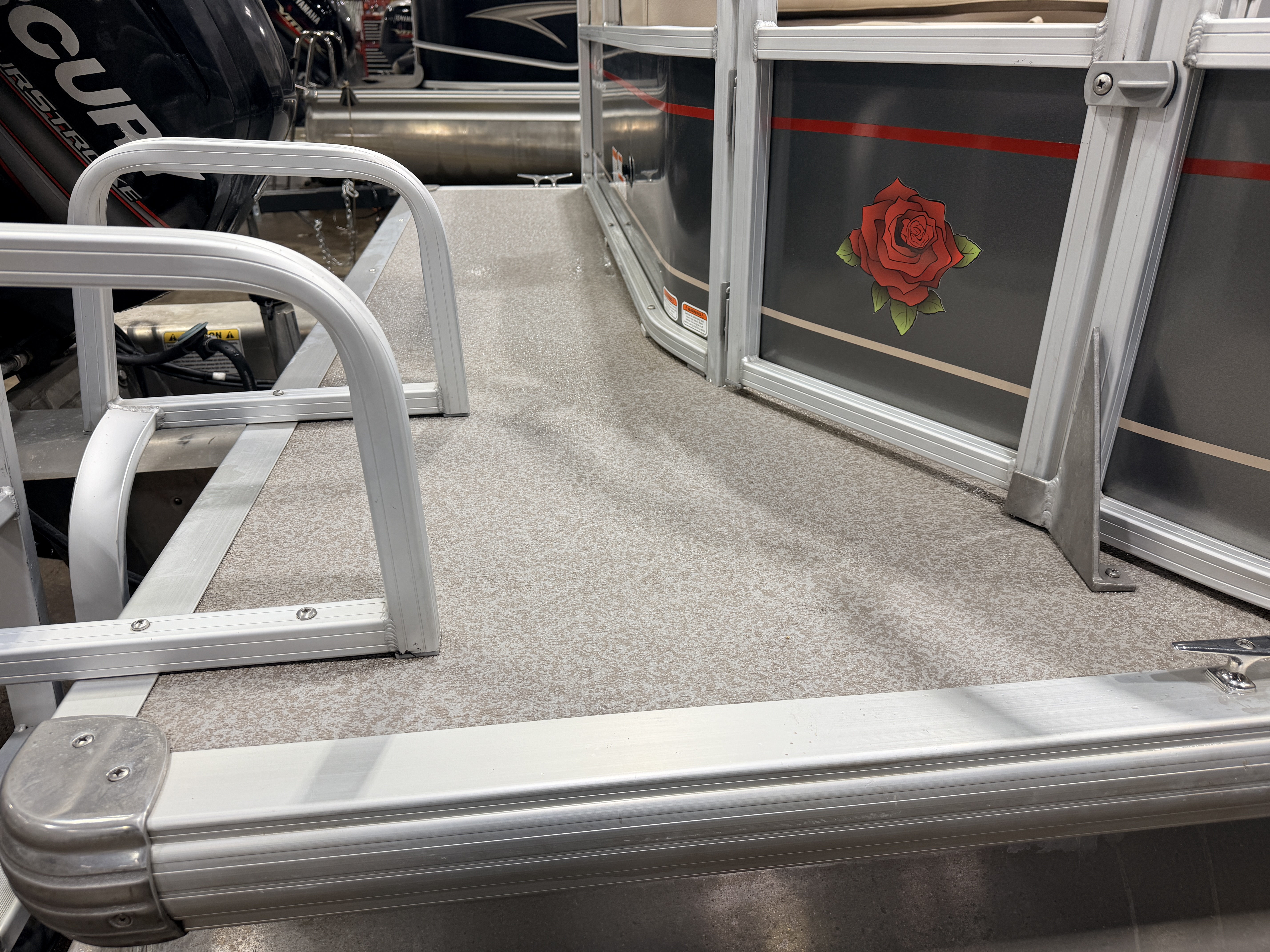 Used 2019 Sun Tracker Party Barge 18 DLX & 75HP Mercury 4Stroke -$21,995