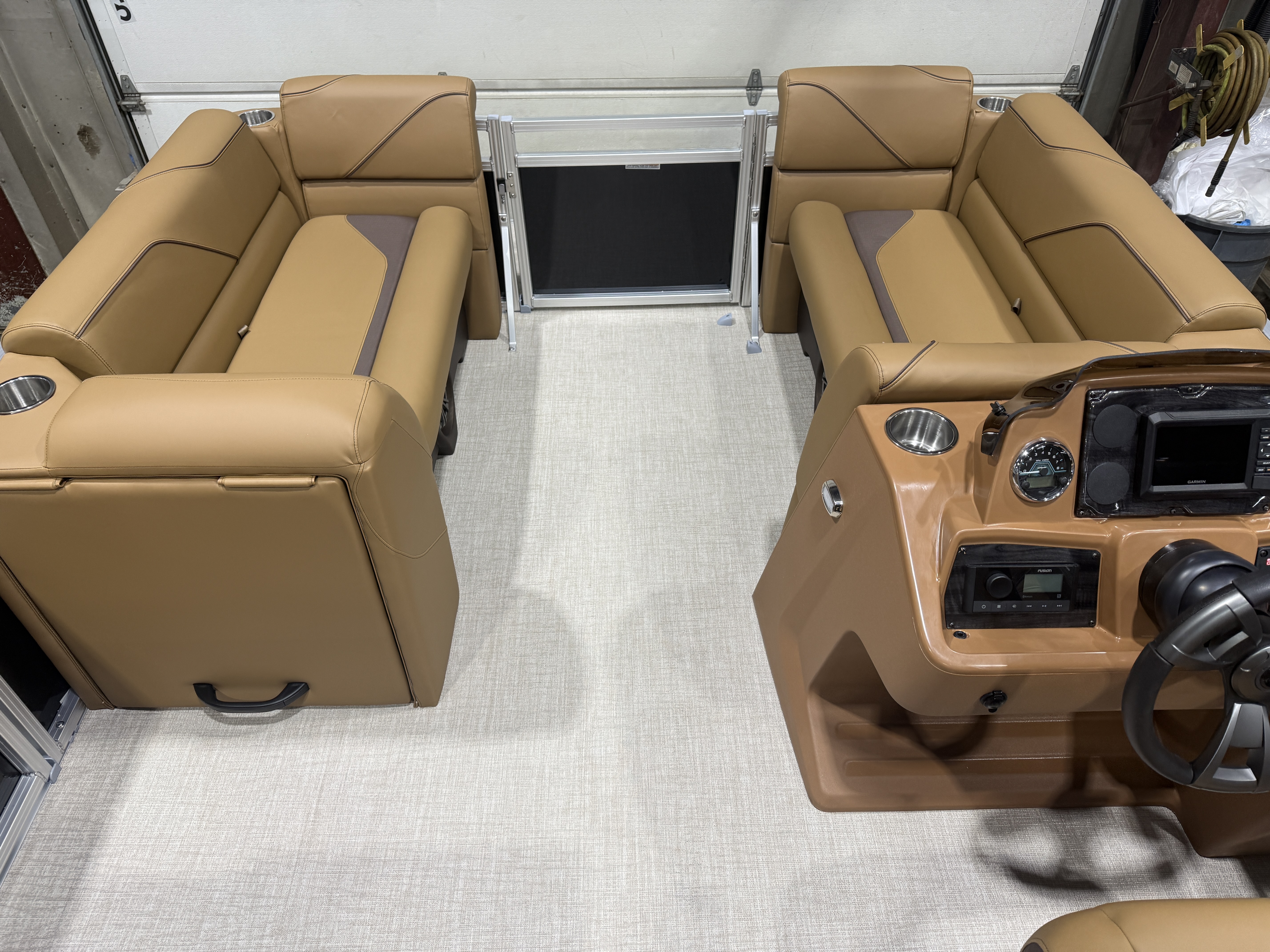 2026 Tahoe Pontoons Sport 2180 Swingback (VRB) 