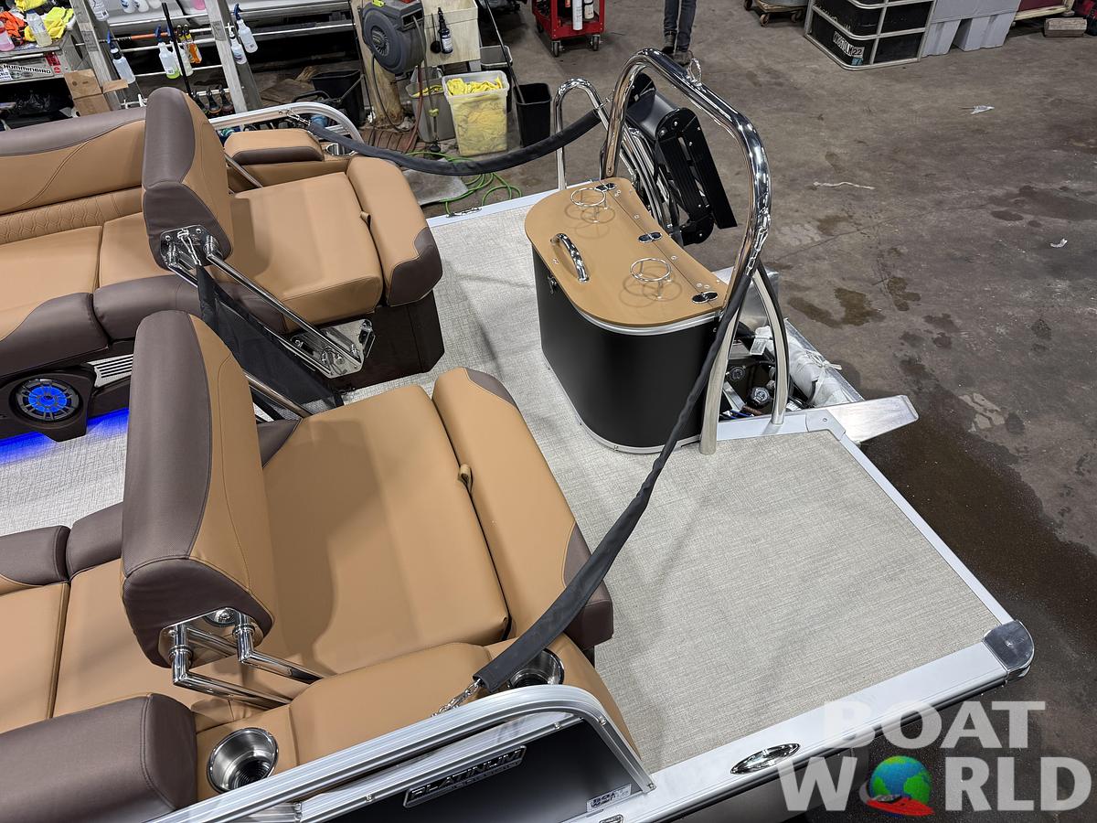 2026 Tahoe Pontoons LTZ 2385 Quad Lounge Shift SS Tritoon 