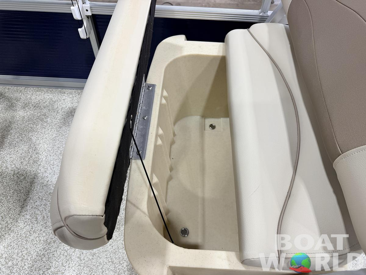 Used 2017 Montego Bay 8518 4-PT & 40HP Honda 4Stroke -$18,995
