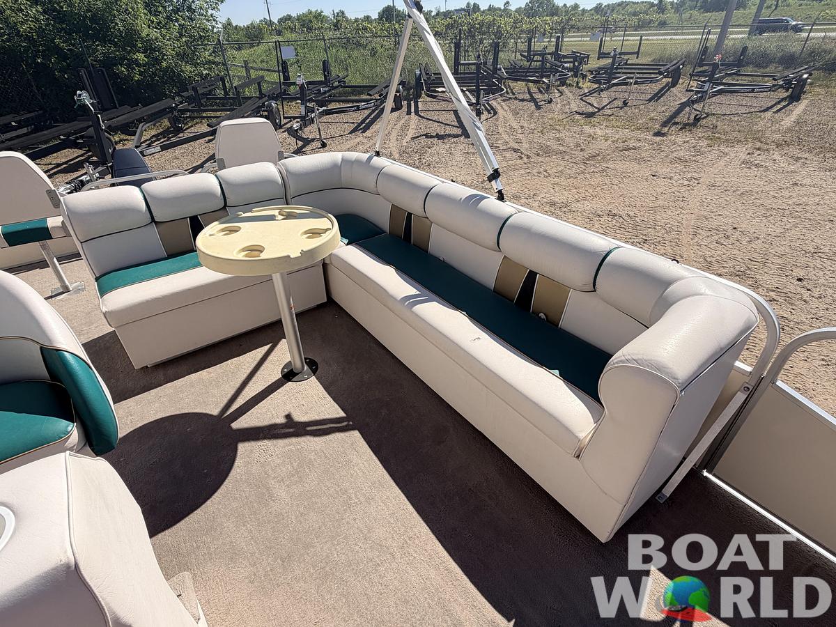 Used 2006 Elete 2021 Party Fish & 50HP Yamaha - $9,995