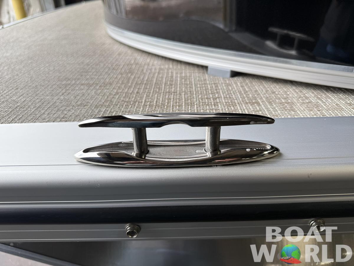 2026 Tahoe Pontoons LTZ 2385 Quad Lounge 