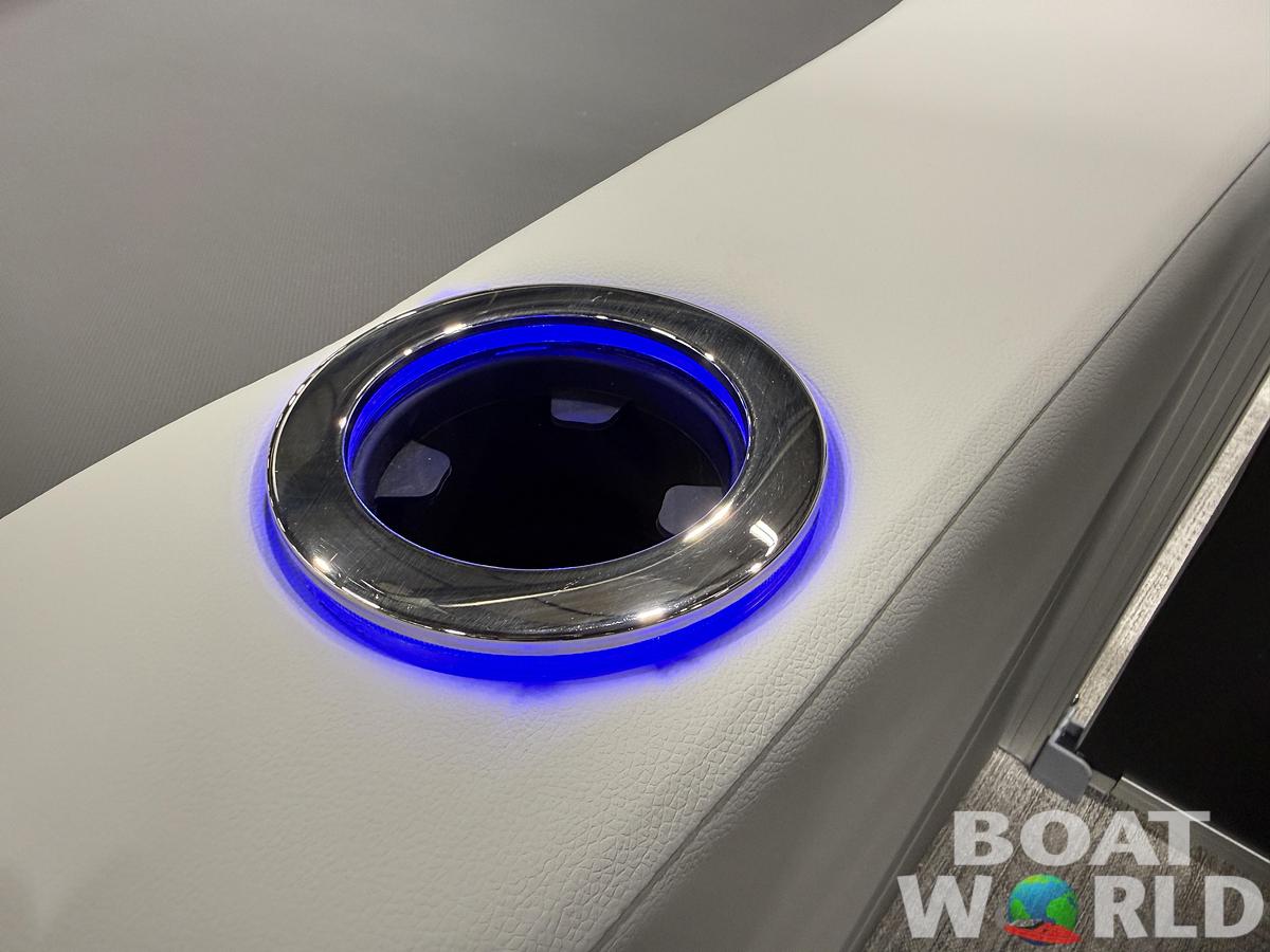 2026 Tahoe Pontoons Sport 2385 Swingback (VRB) Tritoon 