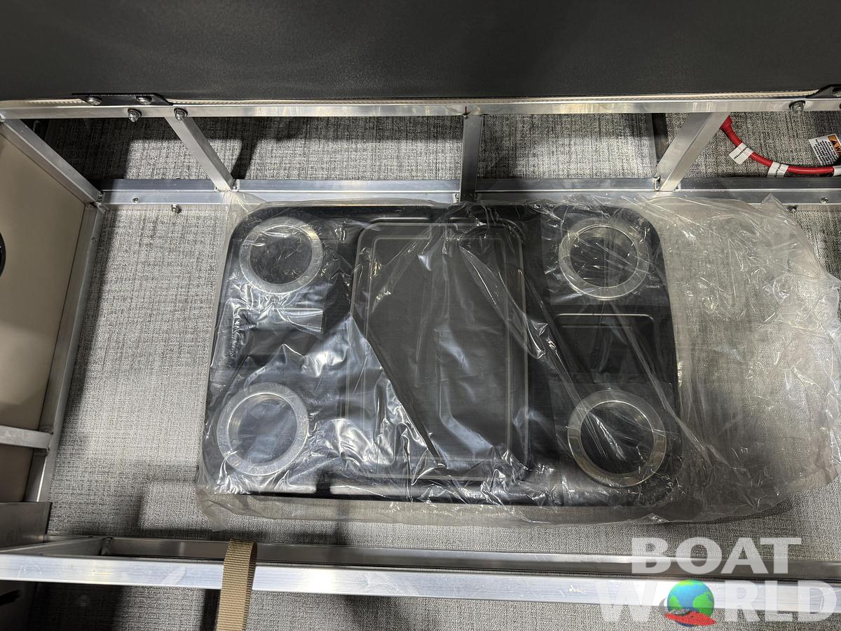 2026 Tahoe Pontoons Sport 2180 Swingback (VRB) 