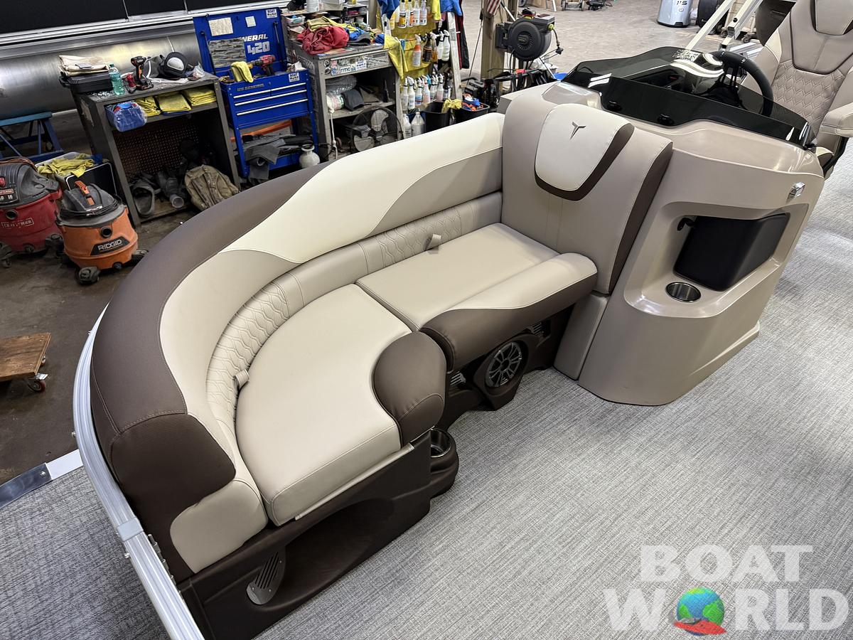 2025 Tahoe Pontoons LTZ 2385 Swingback (VRL) & Honda 4-Stroke EFI