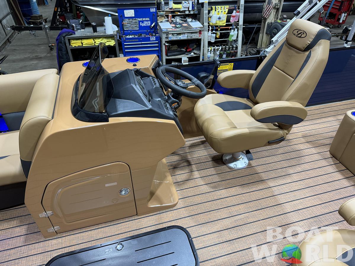 2026 Bentley Legacy 223 Swingback Tritoon $52995