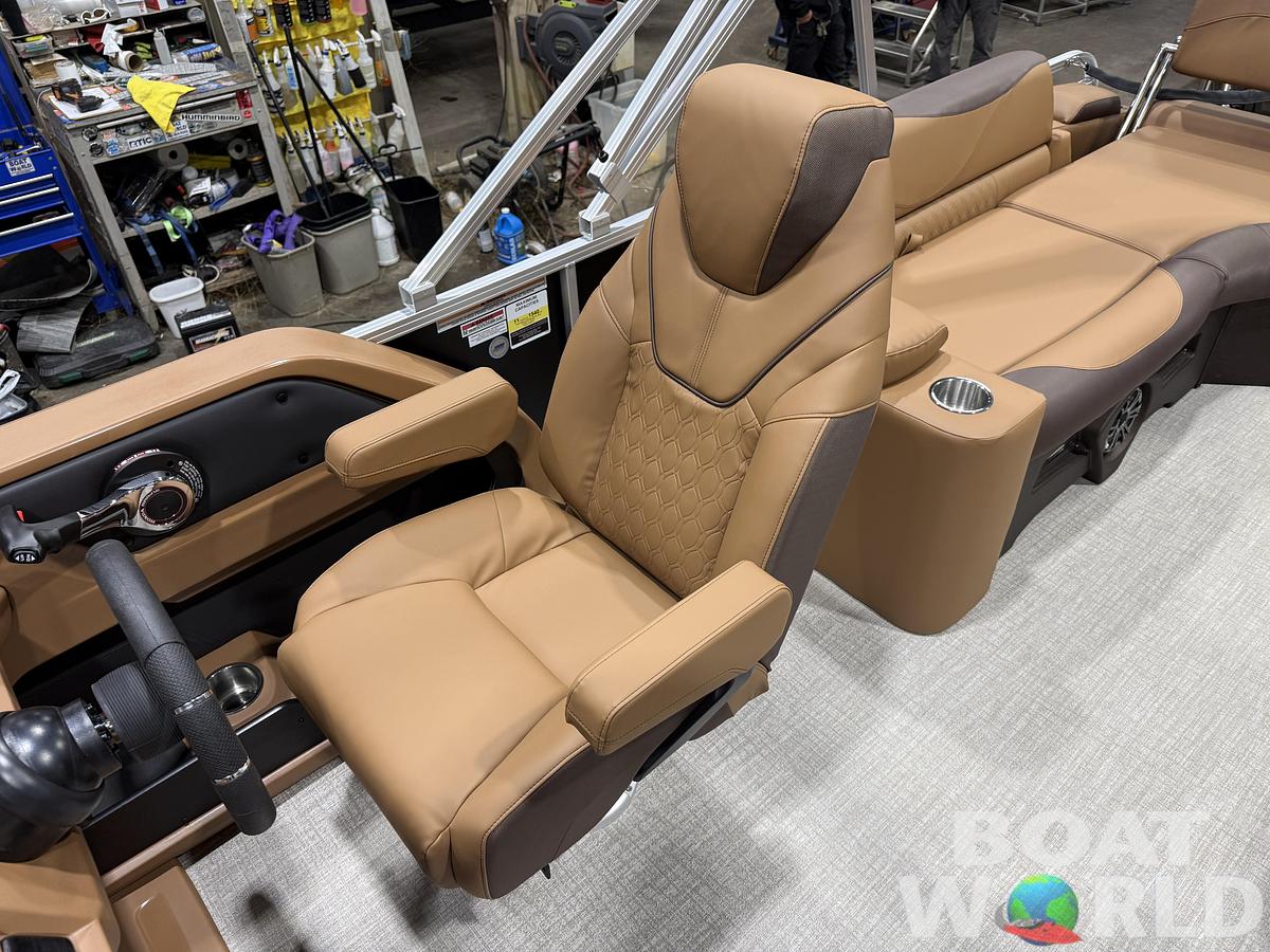 2026 Tahoe Pontoons LTZ 2385 Quad Lounge Shift SS